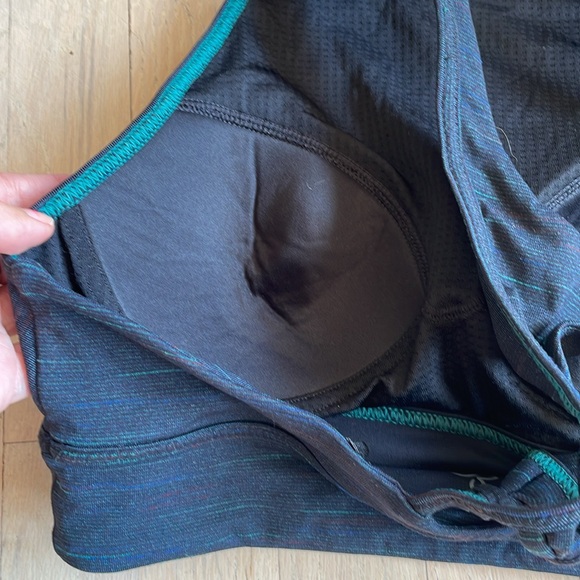 Prana Sports Bra with Sewn-In Padded Cups and Back Bow Detail Medium Yoga - Picture 5 of 6